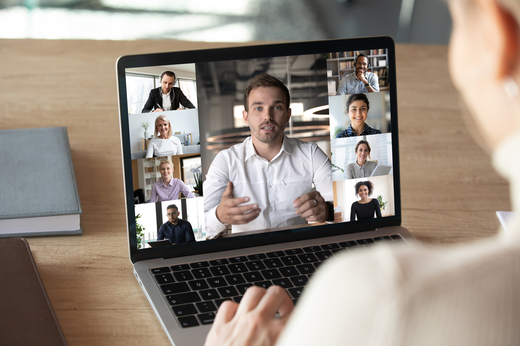 Employee in online meeting with colleagues
