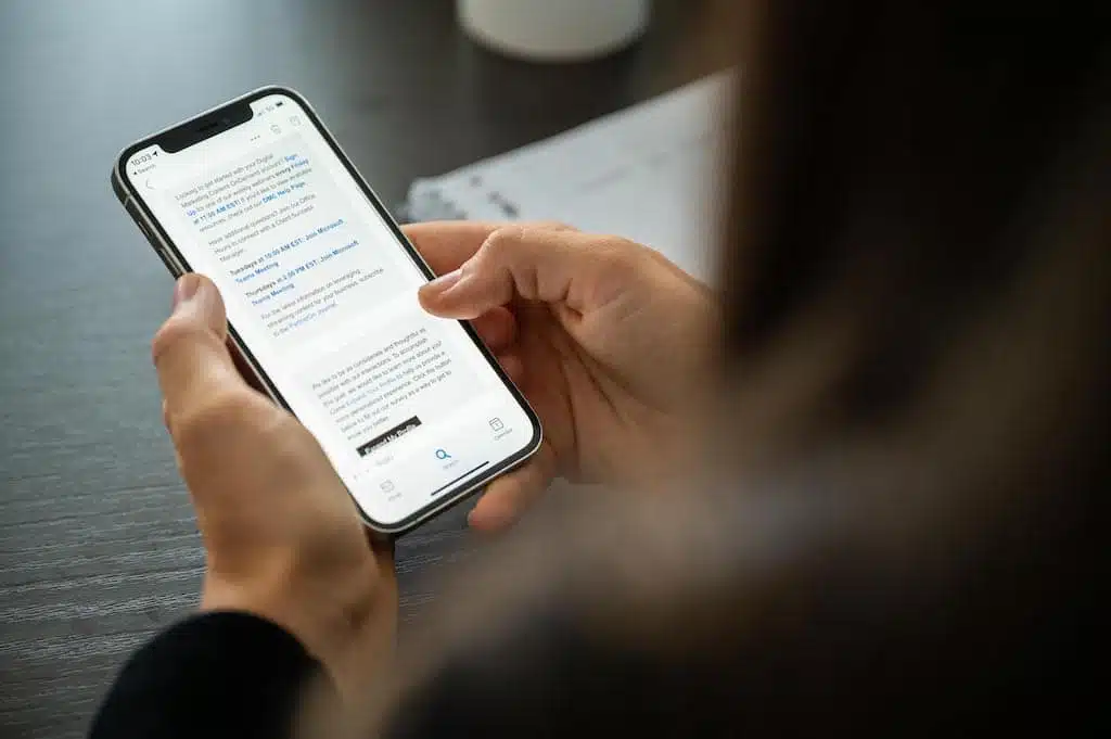 De Buitendienst App staat in verbinding met het ERP systeem installatiebedrijf