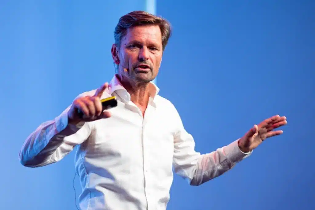 Over de spreker: Guus Krabbenborg